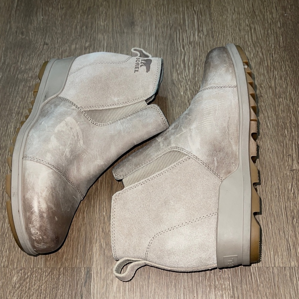 Sorel Women's Evie II Chelsea, featuring waterproof suede 8